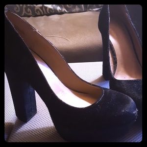 Black velvet chunk heels